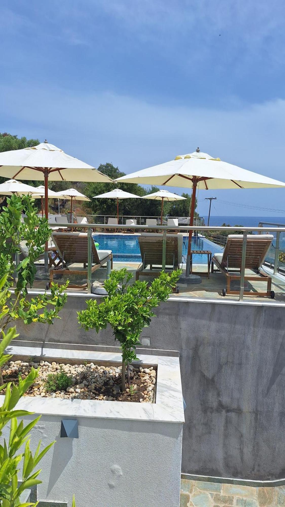 Sarti Thea Hotel Bagian luar foto