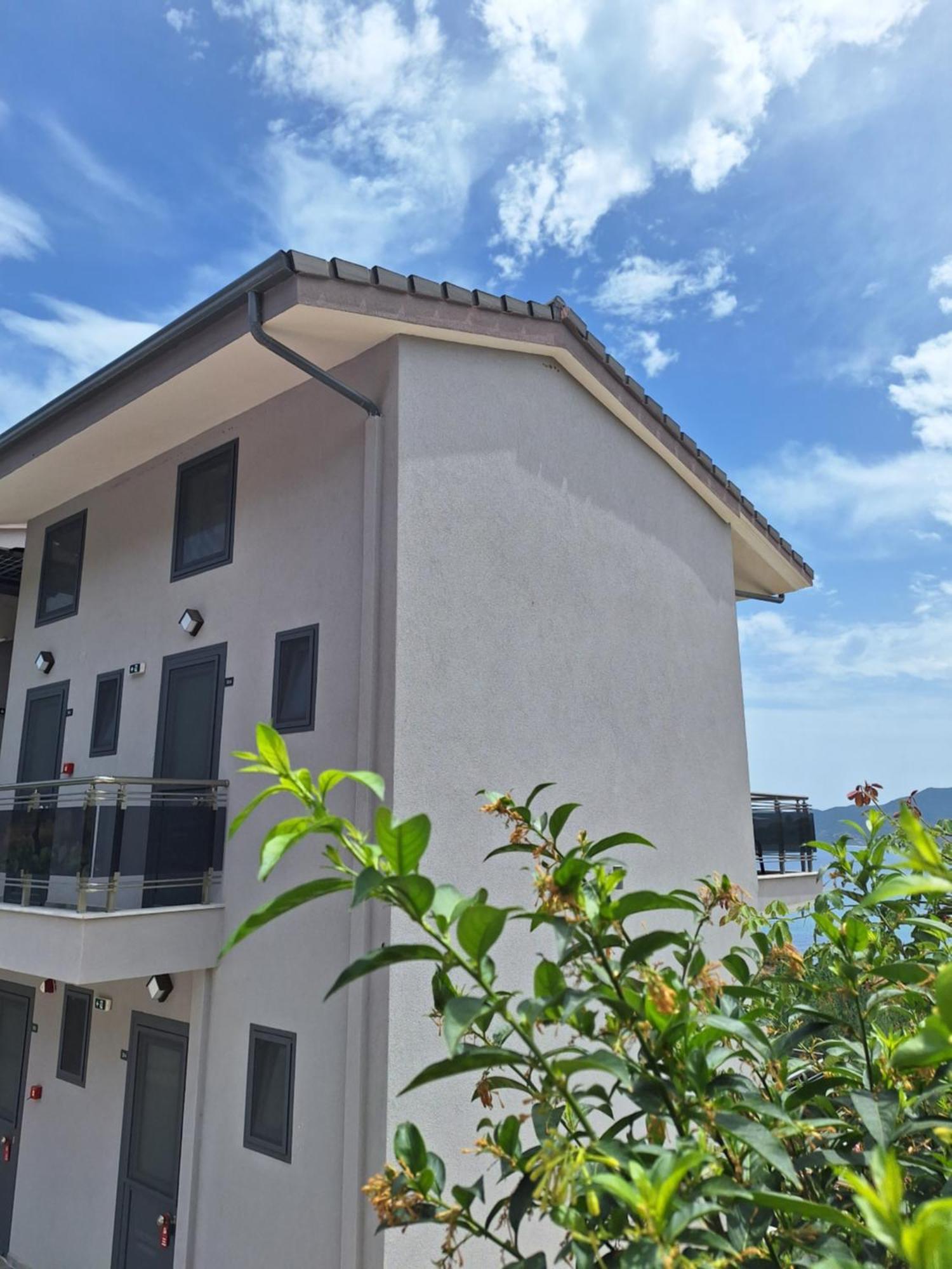 Sarti Thea Hotel Bagian luar foto